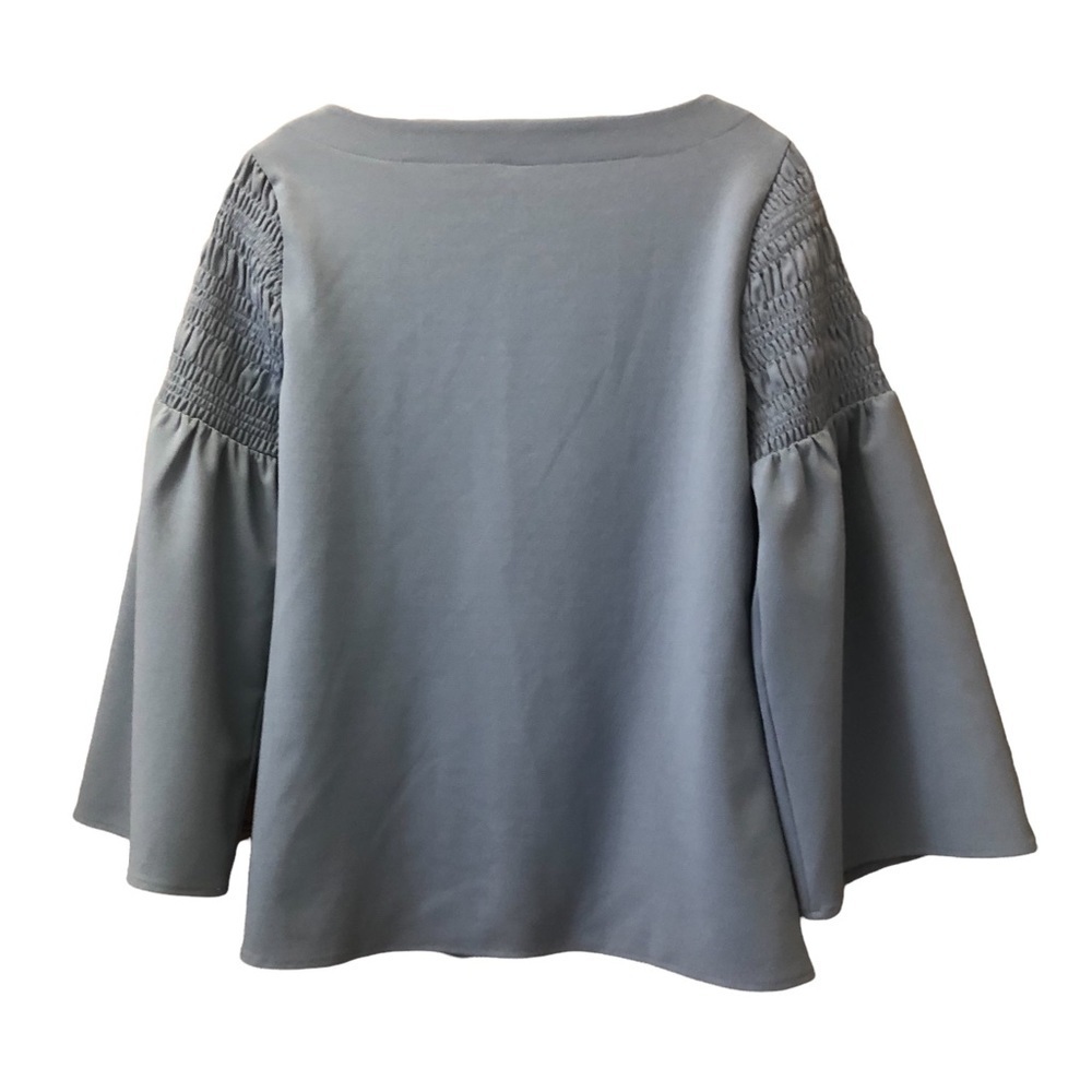 ANN TAYLOR Top/ size S/ Bluesh Grey/ flowy/ bell sleeves with smocked upper arms - Picture 3 of 12